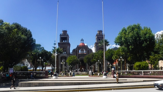 Praça de Armas e igreja de São Sebastião