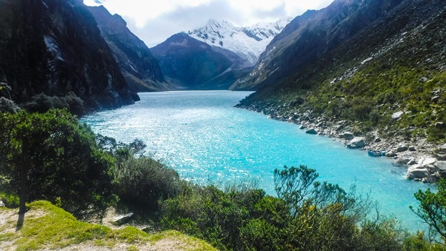 Laguna Paron.