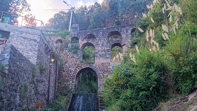 Acueduto de Sampantiana